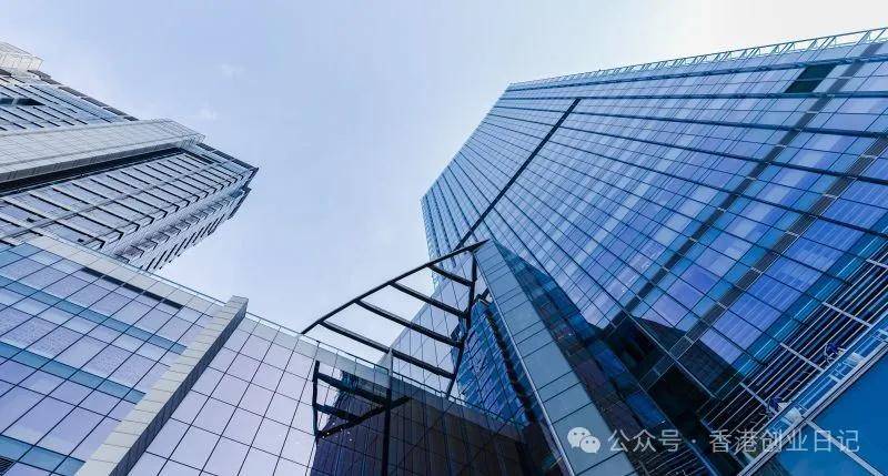 来：受雇自雇续签解读5个“致命误区”千万别踩坑！J9国际集团2025-26年续签香港高才通的看过(图1)