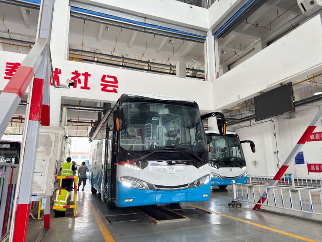源车型 升级市民定制公交出行体验j9国际站武汉公交上新一批新能(图3)