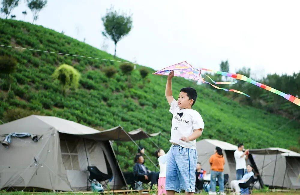 奢露营旅行 长假期间倍受青睐ag九游会登录兴仁:短途 轻(图1) 奢露营旅行 长假期间倍受青睐ag九游会登录兴仁:短途 轻(图1)