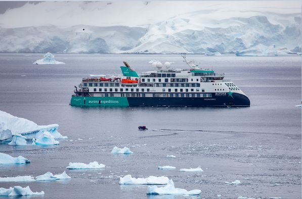 闻下的“两极游”:有狂欢无隐忧j9九游真人游戏第一品牌破产传(图3) 闻下的“两极游”:有狂欢无隐忧j9九游真人游戏第一品牌破产传(图3)