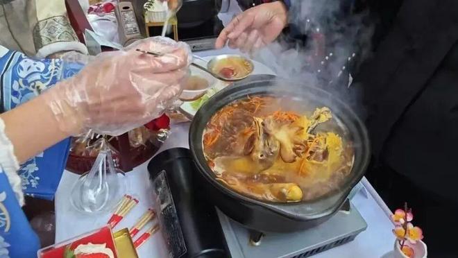 季来啦!快来解锁“温暖”新玩法!j9九游会登录汉阴冬季养生旅游(图5) 季来啦!快来解锁“温暖”新玩法!j9九游会登录汉阴冬季养生旅游(图5)