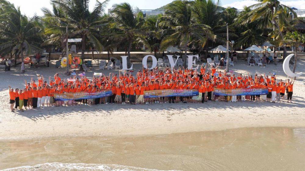 臻元气品牌2025尊享海滨之旅圆满收官j9九游会登录豪华海外